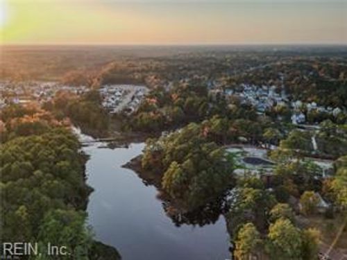 1906 Mccoy Rd, Chesapeake, VA, 23323-5418 | Card Image