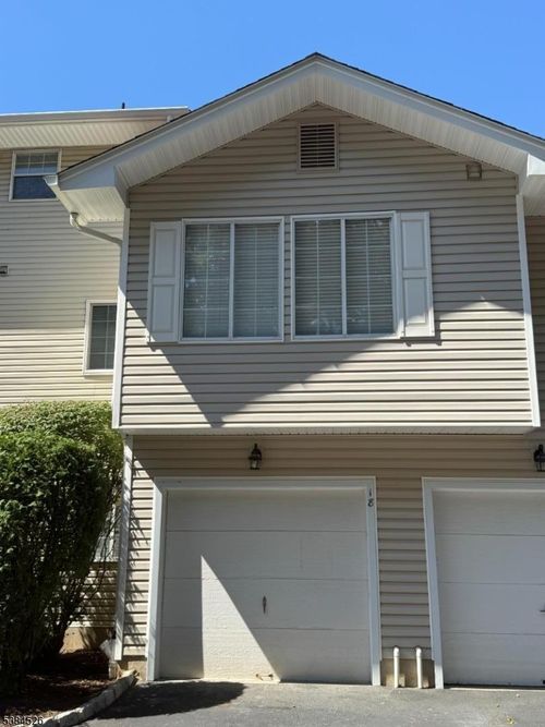 18 Encampment Dr, Bedminster, NJ, 07921-1835 | Card Image