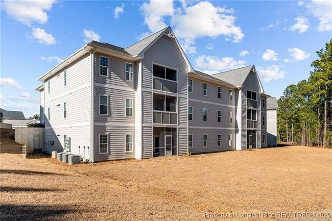 APT-101 - 200 Gallery Dr, Condo with 3 bedrooms, 2 bathrooms and null parking in Spring Lake NC | Image 17