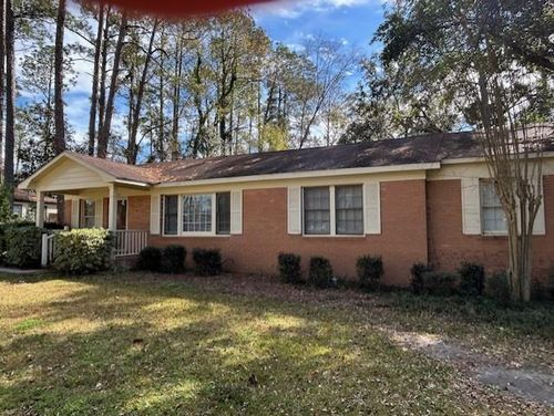1027 W Alden Ave, Valdosta, GA, 31602-2817 | Card Image