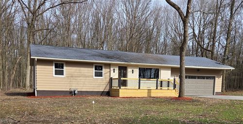 1075 Ne River Rd, Lake Milton, OH, 44429-9787 | Card Image