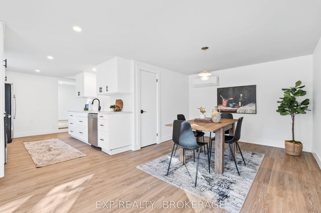 412 Bloomfield Main St, House other with 4 bedrooms, 1 bathrooms and 4 parking in Bloomfield ON | Image 9