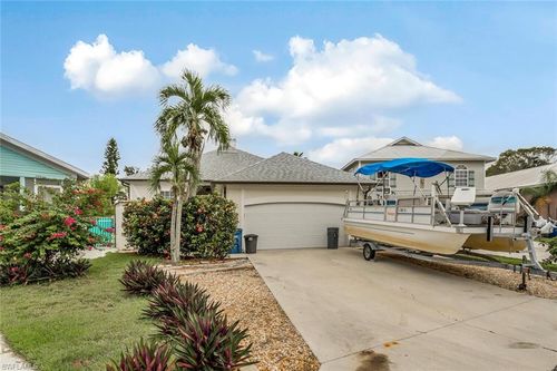 6062 Waterway Bay Dr, FORT MYERS, FL, 33908-4443 | Card Image