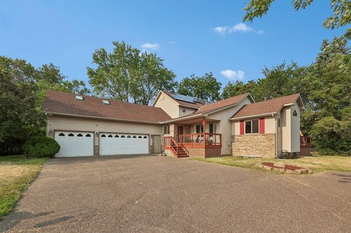 597 Viking Dr E, Little Canada, MN, 55117-1662 | Card Image