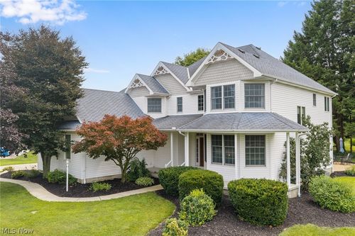46787 Middle Ridge Rd, Amherst, OH, 44001-2755 | Card Image