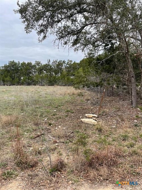 2 Cedar Ct, Wimberley, TX, 78676-2039 | Card Image