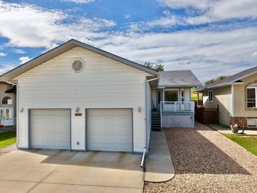 10302 83 St, Peace River, AB, T8S1Y1 | Card Image