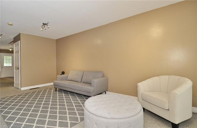 71 - 250 Ainslie St S, Townhouse with 3 bedrooms, 2 bathrooms and 2 parking in Cambridge ON | Image 7