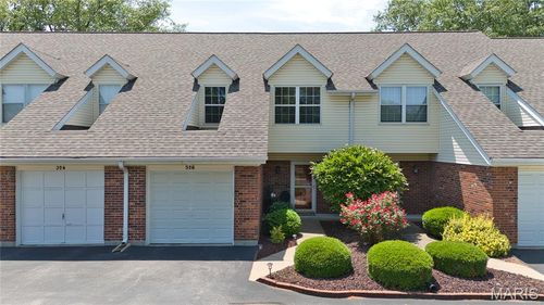 e-326 Devonshire Ct, Saint Peters, MO, 63376-1583 | Card Image
