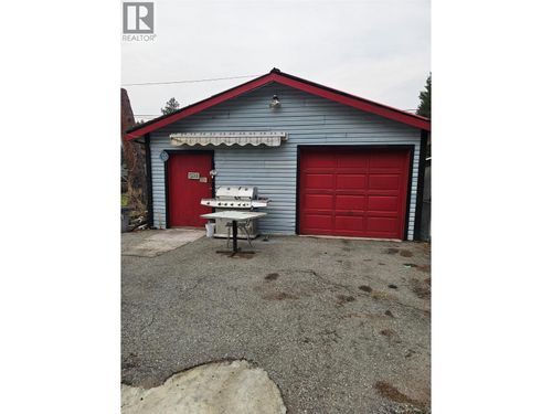 {{alt}} | Card Image