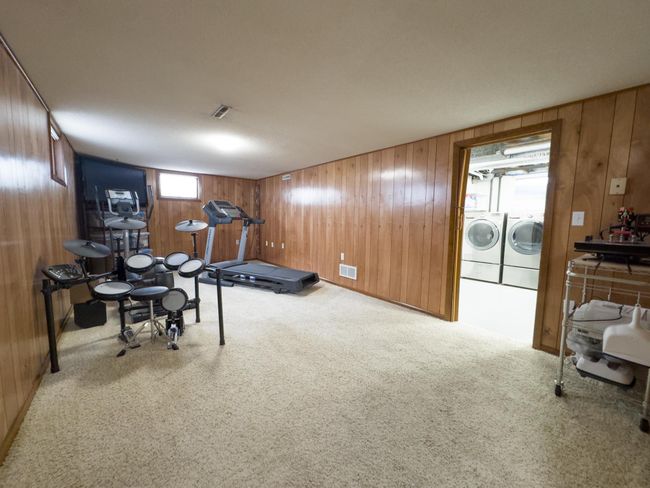 LL Family Room | Image 18