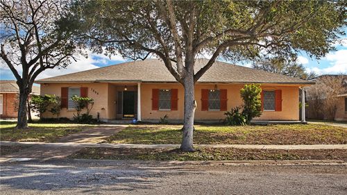 1205 Clarion Dr, Corpus Christi, TX, 78412-3709 | Card Image