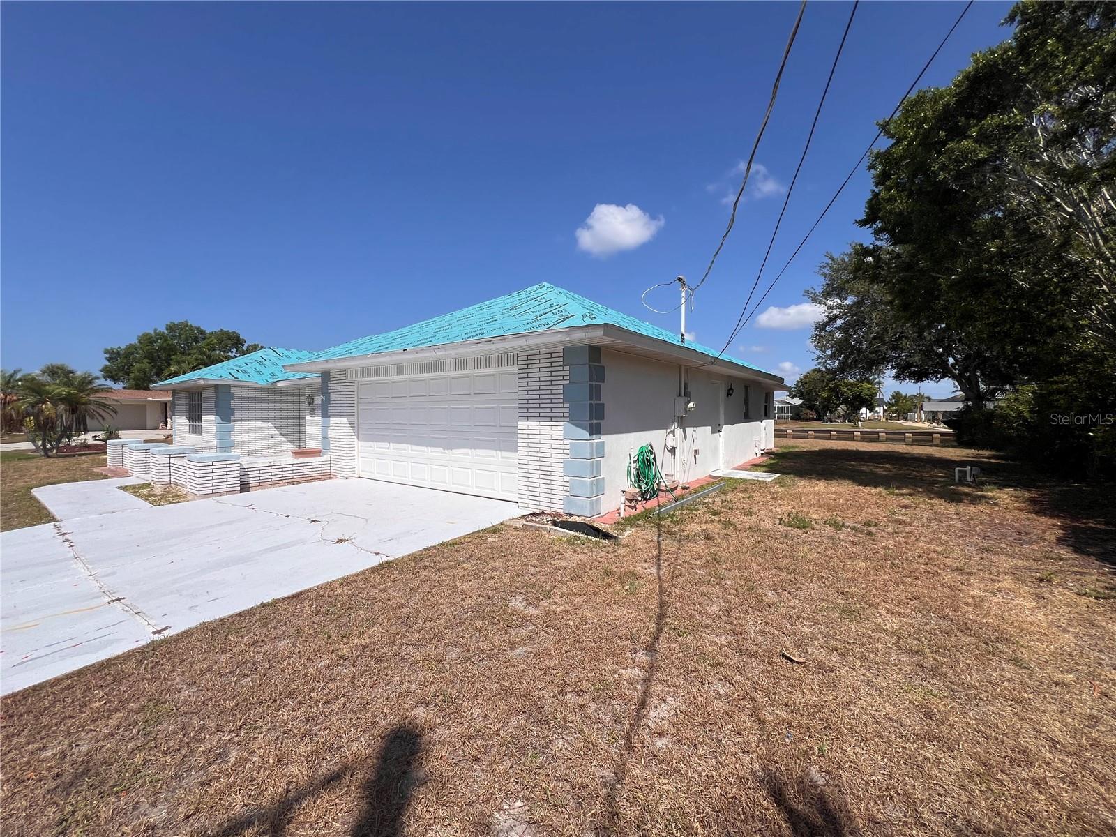 Land in PORT CHARLOTTE 5