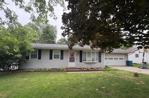 4015 Rodman Dr, Jackson, MI, 49203-5420 | Card Image