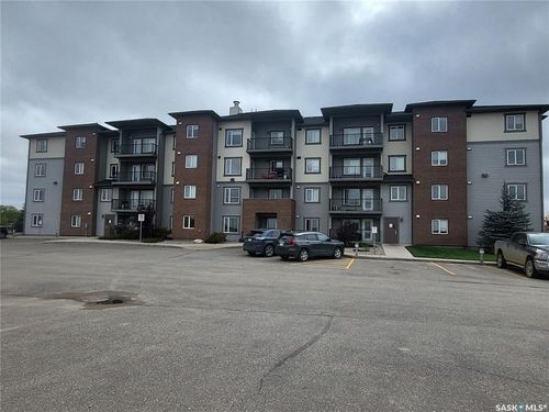107-2141 Larter Rd, Estevan, SK, S4A2Y5 | Card Image