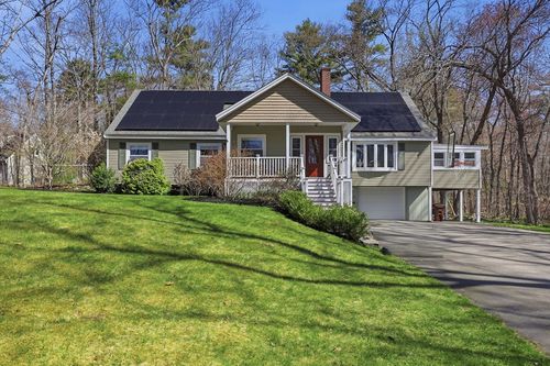22 Forest St, Newbury, MA, 01922-1003 | Card Image