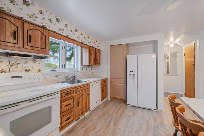 Kitchen | Image 18