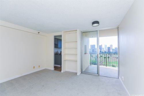 apt-10i-2916 Date St, Honolulu, HI, 96816-1186 | Card Image