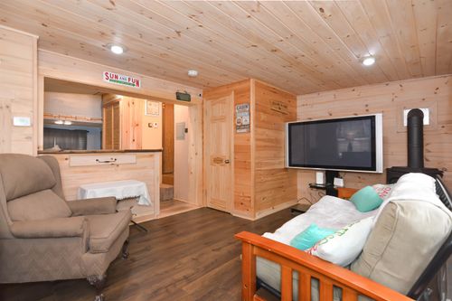 9 Eagle Drive, Belmont, NH, 03220 | Card Image