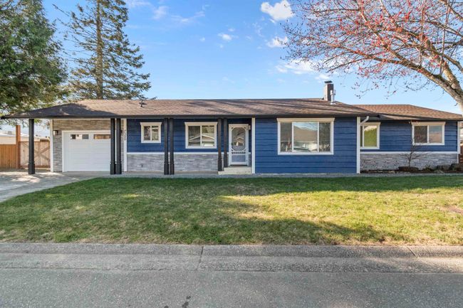 7500 Maple Crescent, House other with 3 bedrooms, 2 bathrooms and 7 parking in Agassiz BC | Image 1