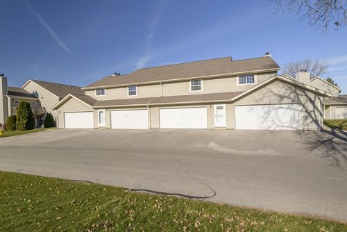 3-449 Slinger Road, Slinger, WI, 53086 | Card Image