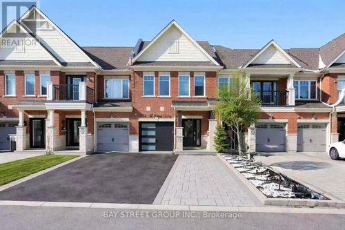 73 All Points Dr, Whitchurch Stouffville, ON, L4A0W6 | Card Image