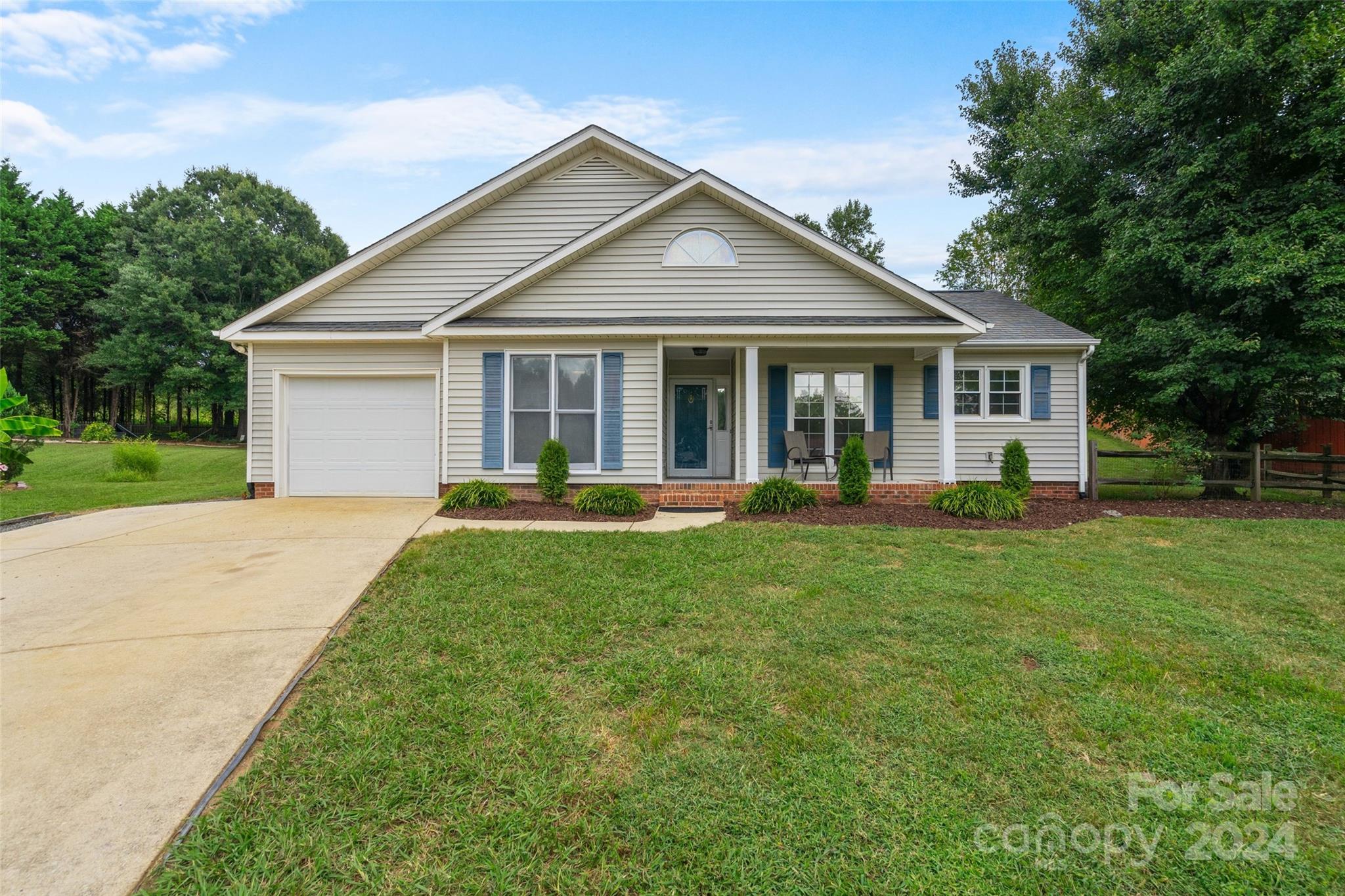 Willowbreeze Ct, Concord, NC 28025