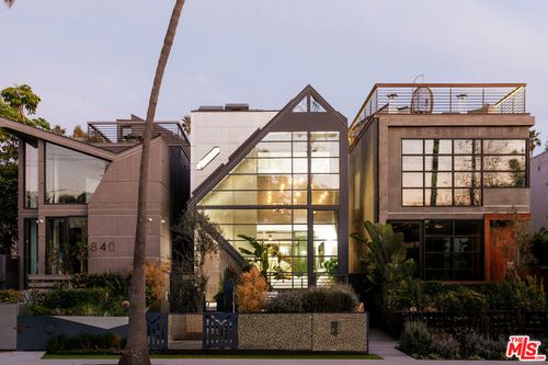 838 California Ave, Venice, CA, 90291-3412 | Card Image