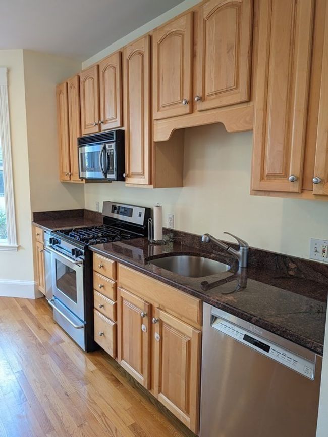 APT-1 - 2 Termine Ave, Condo with 2 bedrooms, 2 bathrooms and null parking in Boston MA | Image 5