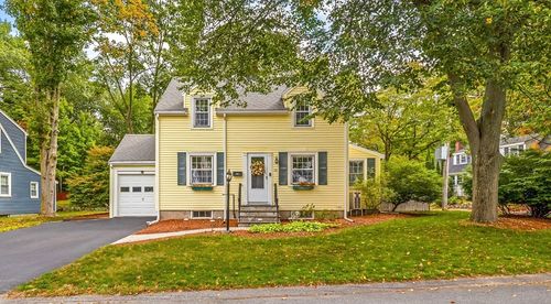 70 Meriam St, Wakefield, MA, 01880-3631 | Card Image