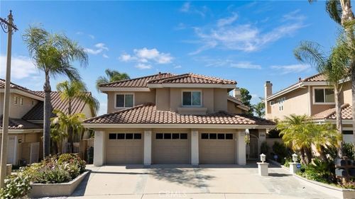518 S Laureltree Dr, Anaheim, CA, 92808-1626 | Card Image