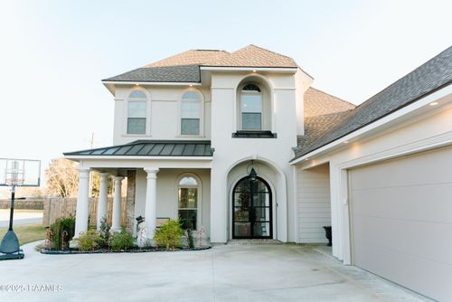 1010 Angelwood Cir, Breaux Bridge, LA, 70517-6752 | Card Image