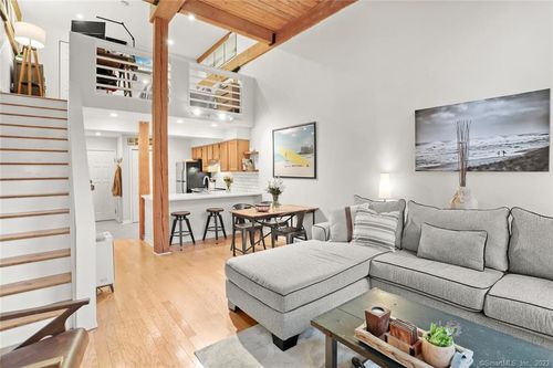 apt-107-25 Grand St, Norwalk, CT, 06851-3522 | Card Image