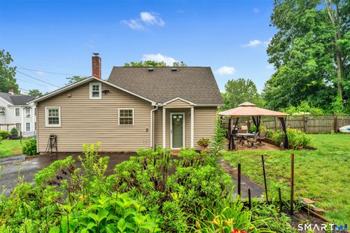 4 Grove Rd, Portland, CT, 06480-1917 | Card Image