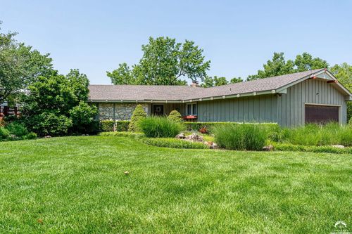 2013 Camelback Dr, Lawrence, KS, 66047-2129 | Card Image