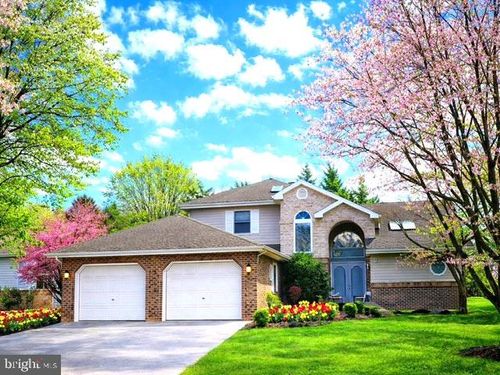 717 Brookside Ln, LEBANON, PA, 17042-9476 | Card Image