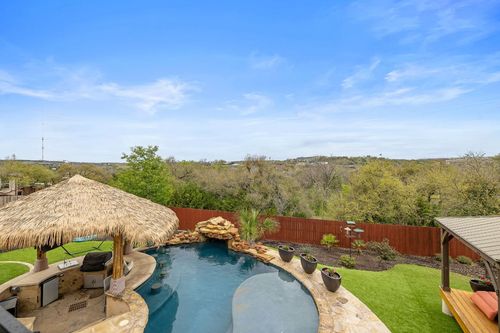 6818 Halesboro Dr, Austin, TX, 78736-1751 | Card Image