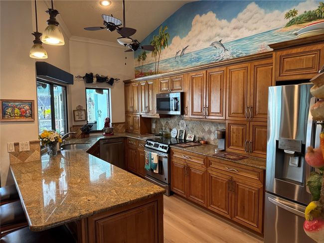 Kitchen | Image 10