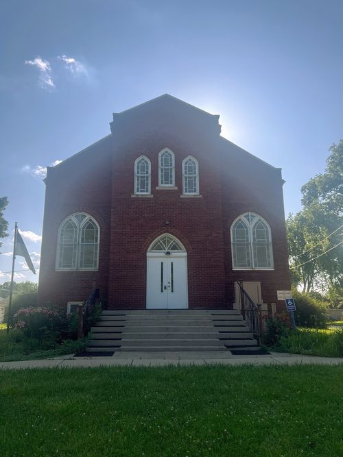 201 S College St, Lincoln, IL, 62656-2567 | Card Image