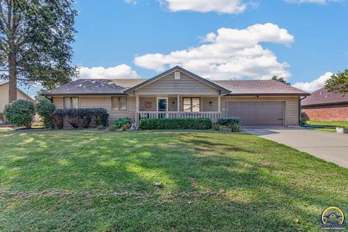 107 Karen Dr, Holton, KS, 66436-1570 | Card Image