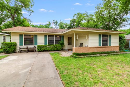 901 N 23 1/2 St, Corsicana, TX, 75110-3501 | Card Image