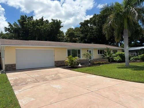 2720 Goldenrod St, SARASOTA, FL, 34239-5522 | Card Image