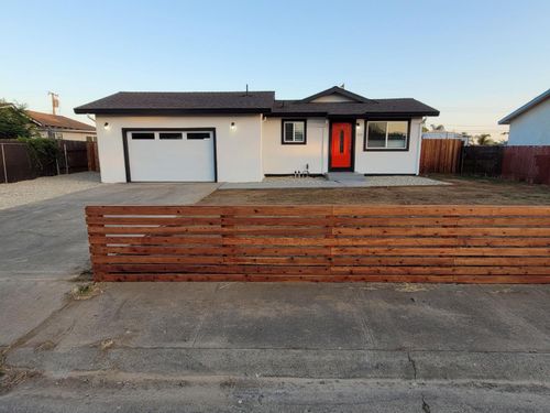 330 Willis Ave, Rio Linda, CA, 95673-4021 | Card Image