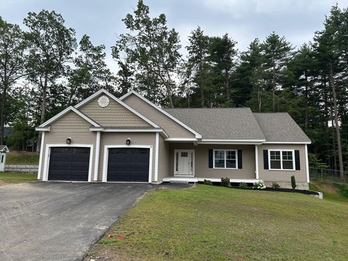 31 Juliana Ave., Nashua, NH, 03064 | Card Image
