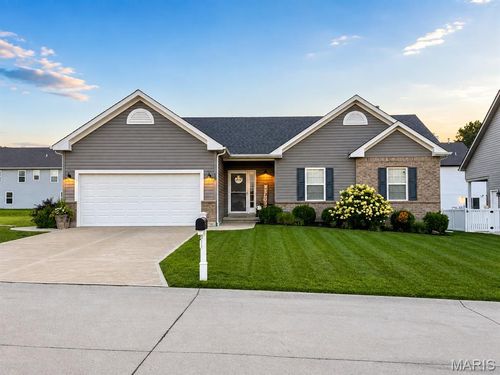 625 Lubbuck Ct, Moscow Mills, MO, 63362-0411 | Card Image