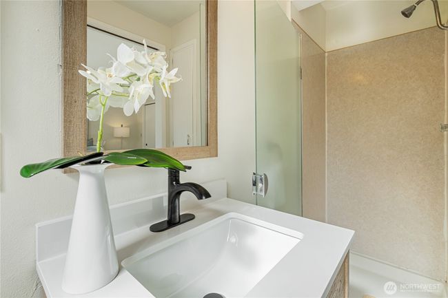 22109 93 Rd Pl W, House other with 3 bedrooms, 3 bathrooms and 2 parking in Edmonds WA | Image 36