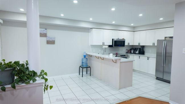 22 Serenity Lane, House other with 6 bedrooms, 4 bathrooms and 4 parking in Brampton ON | Image 8