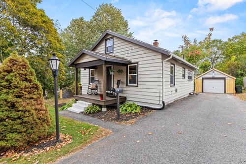 268 Pleasant Avenue, South Portland, ME, 04106 | Card Image