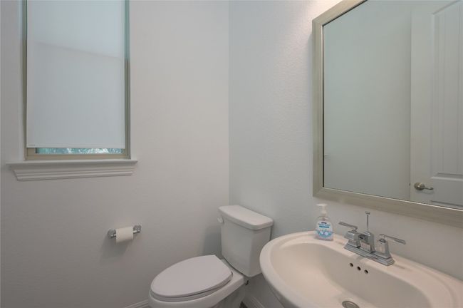Powder Room | Image 19