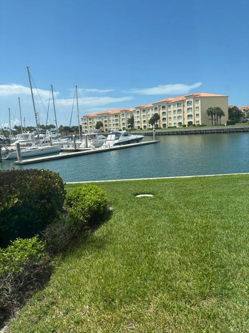 unit-104-16 Harbour Isle Dr W, Fort Pierce, FL, 34949-2768 | Card Image